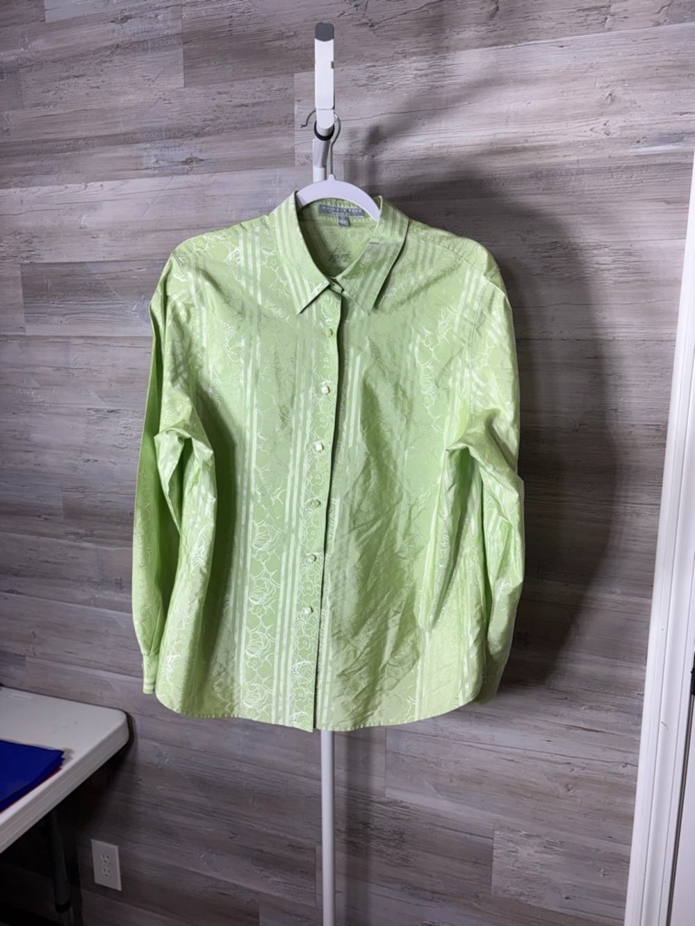 Foxcroft Lime Green Button-Front Long-Sleeve Blouse 1892